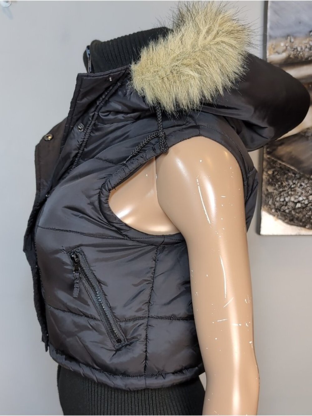 Costa Blanca Black Cropped Puffer Vest Faux Fur Hood Ribbed Knit Size Medium - Picture 5 of 14